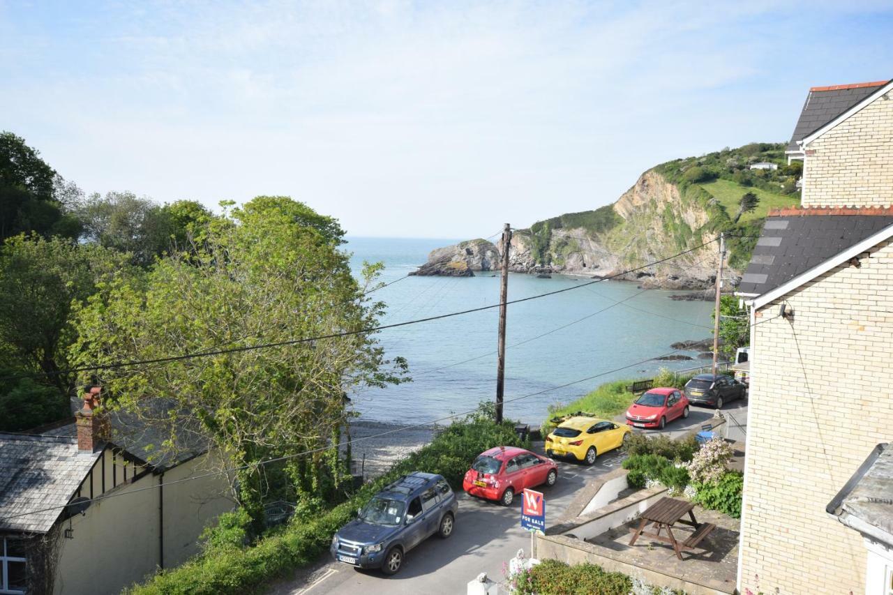 Newberry Beach Lodge Combe Martin Exterior photo